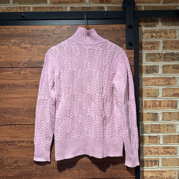 Cashmere Charter Club Luxury Crewneck Sweater (9) - Picture 7 of 9